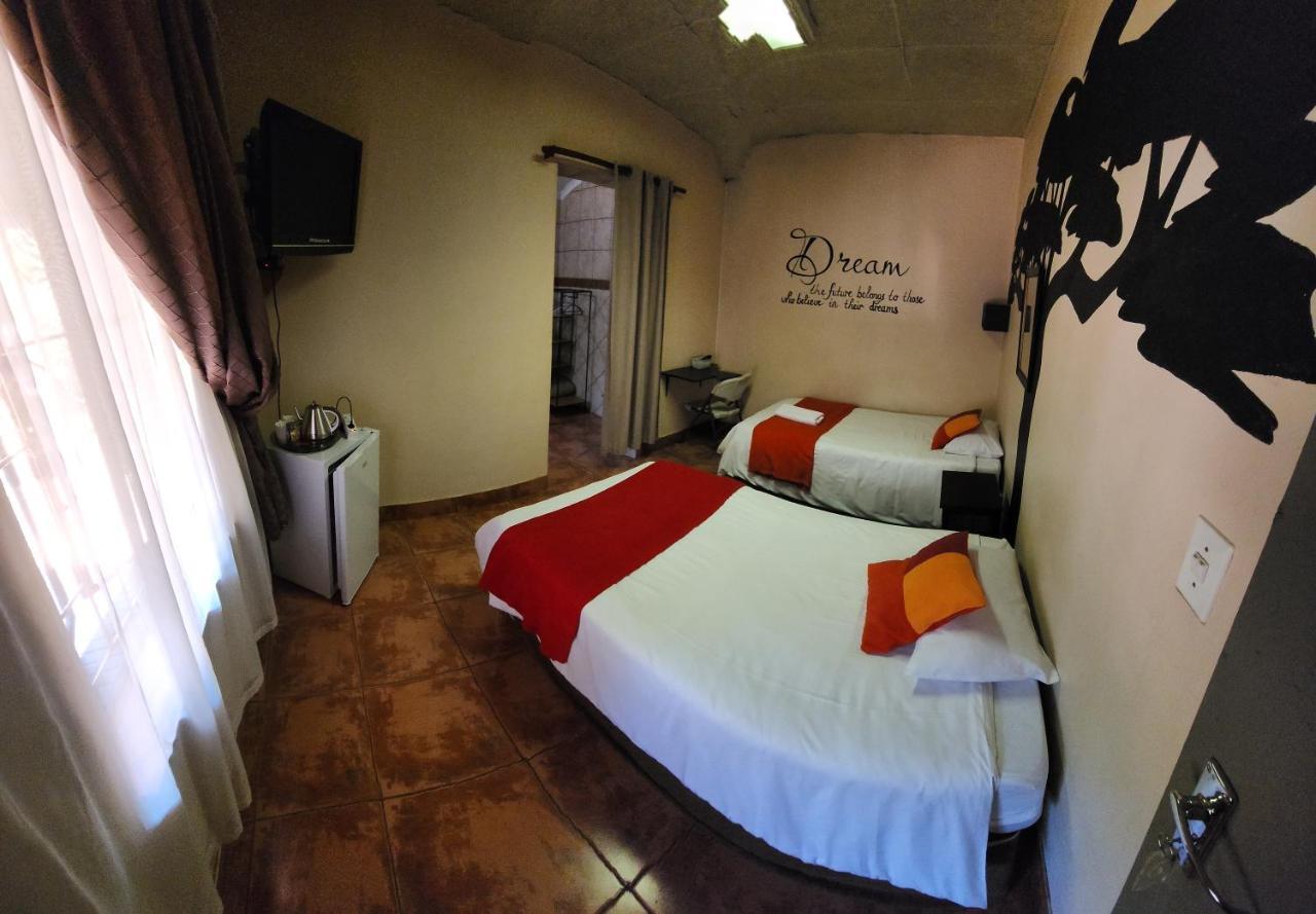 Casa Feliz Hotell Mokopane Eksteriør bilde