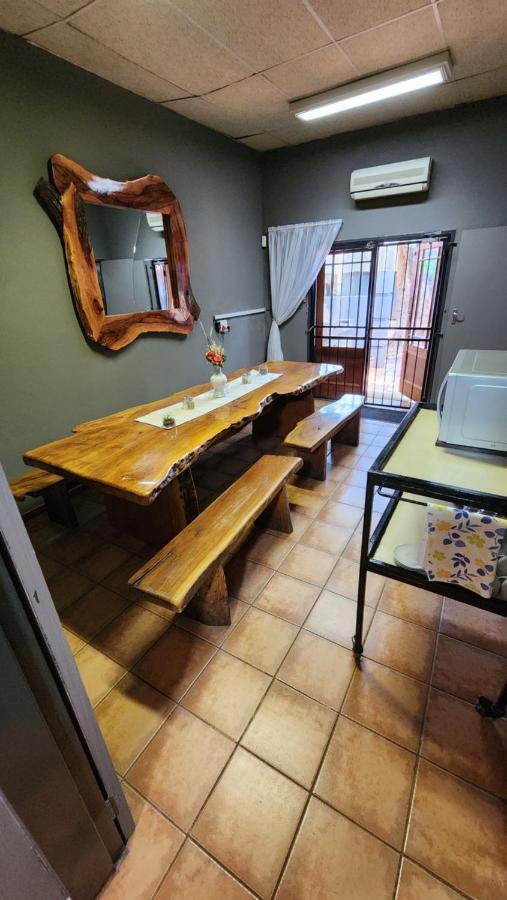 Casa Feliz Hotell Mokopane Eksteriør bilde