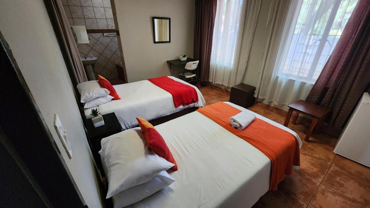 Casa Feliz Hotell Mokopane Eksteriør bilde